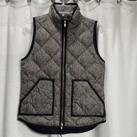 J Crew #02533 Quilted Puffer Vest Gray Herringbone Printed Pattern Womens XSmall - Picture 2 of 7